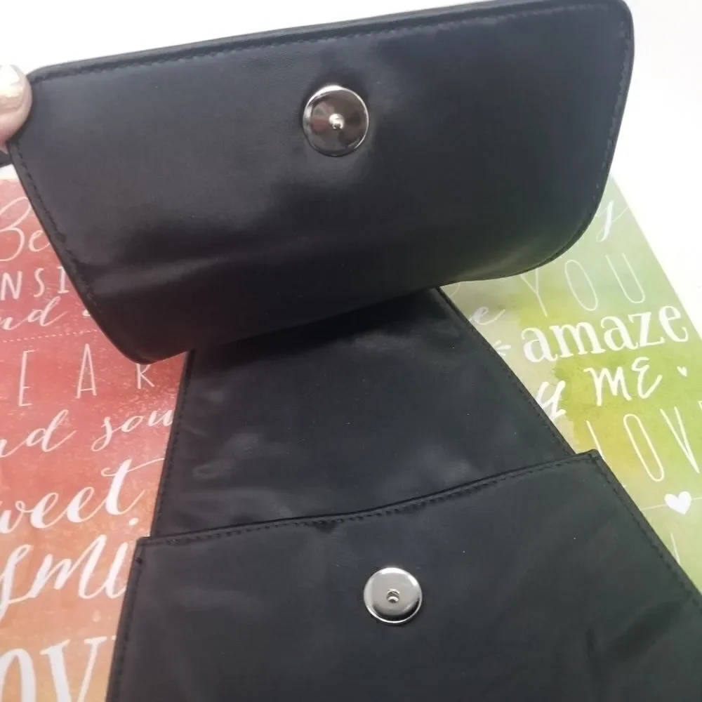 BLACK AMPLIFY SLING PACK - Picture 3 of 7